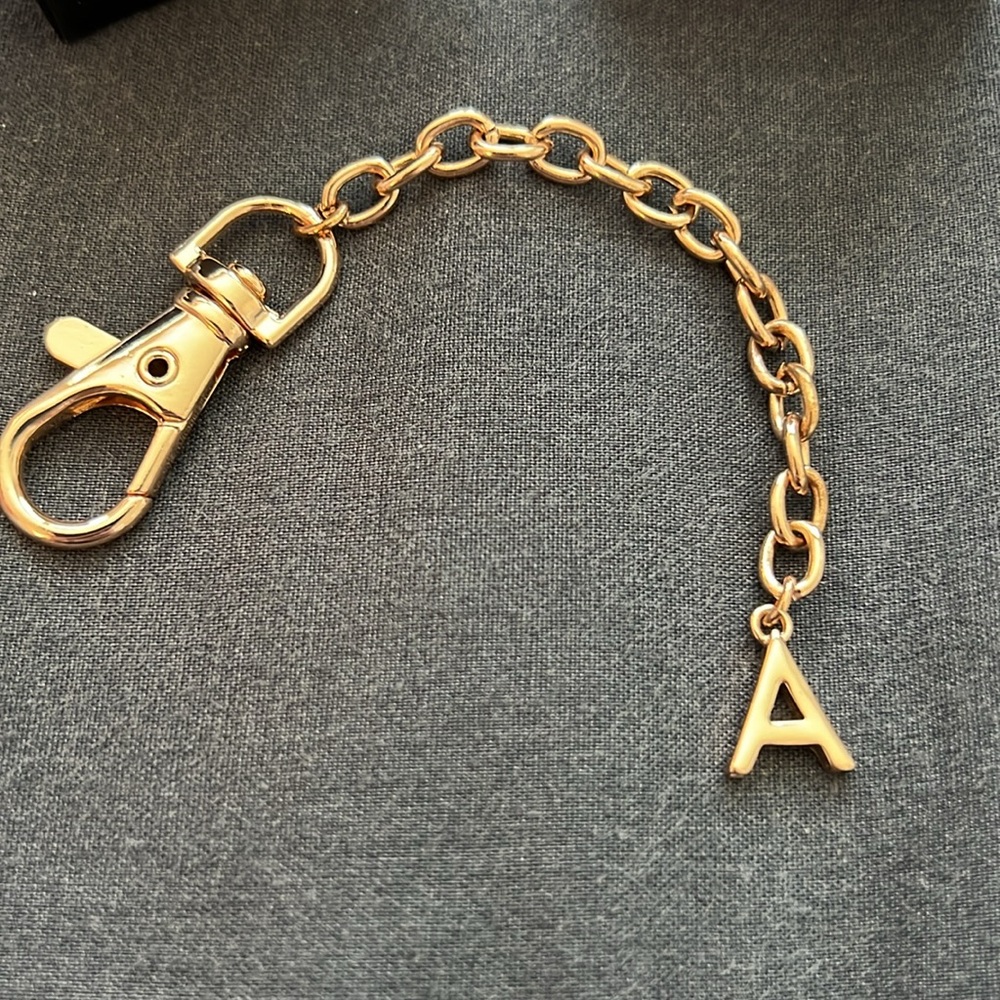 Avon Studio 1886 superstar incentive key fob A - Picture 2 of 4
